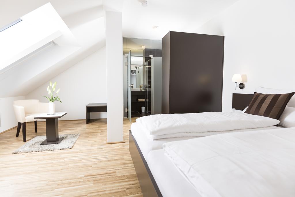 Gaestezimmer By Joechlinger Gerasdorf bei Wien Kamer foto